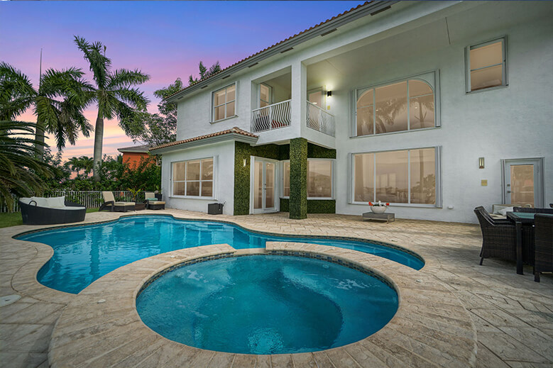 Gas vs Electric Pool Heater